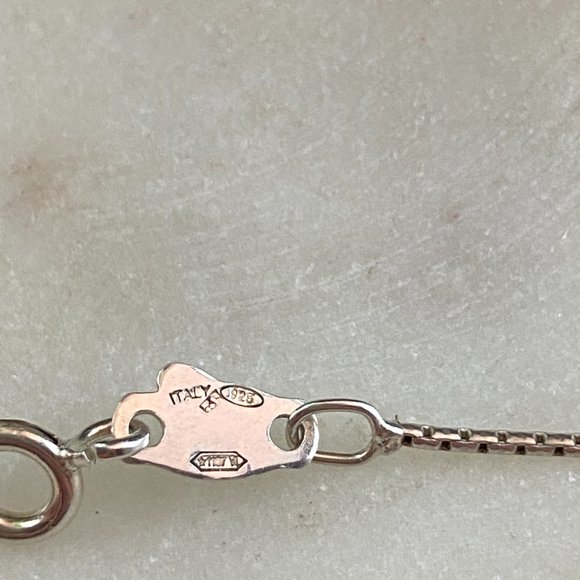 KCB Necklace Helen Keller Quote - Picture 9 of 13